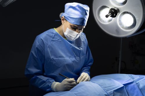 raisa carvalho medica proctologista em bh